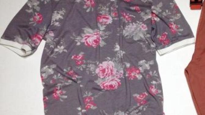 Sizce Hangisi Daha Güzel Çicekli Erkek Polo Yaka Tshirt?