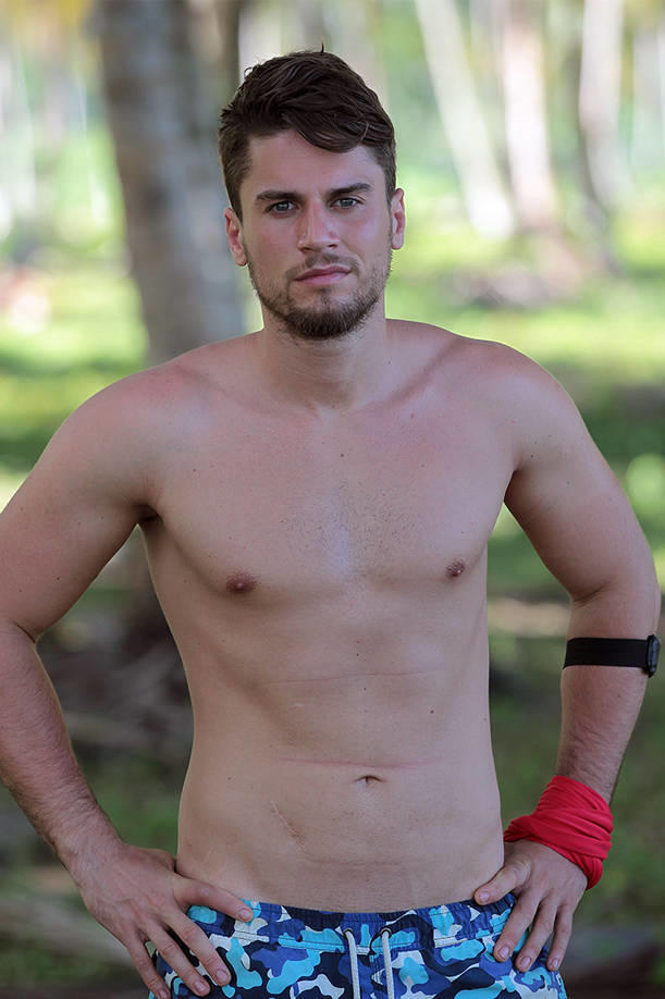 Survivor Allstarın en yakışıklısı kim sizce HilmiCem mi? Anıl mı?