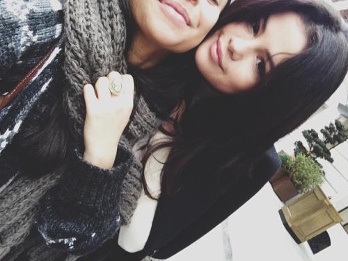 Sizce Selena Gomez güzel mi?