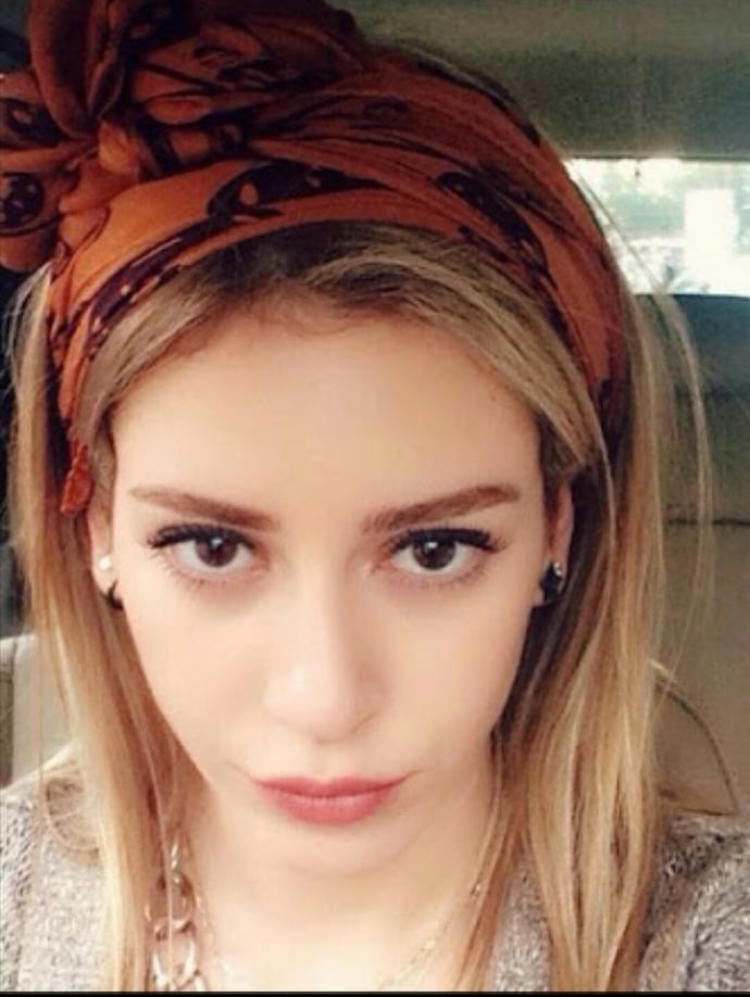 Fahriye Evcen mi? Sinem Kobal mı?