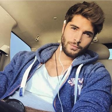 Kaç gündür takip ediyorum Dünya'nın en yakışıklı erkeği diye bir Sürü bence Paylaşımı gördüm fakat neden bunların Arasında nick Bateman yok ?