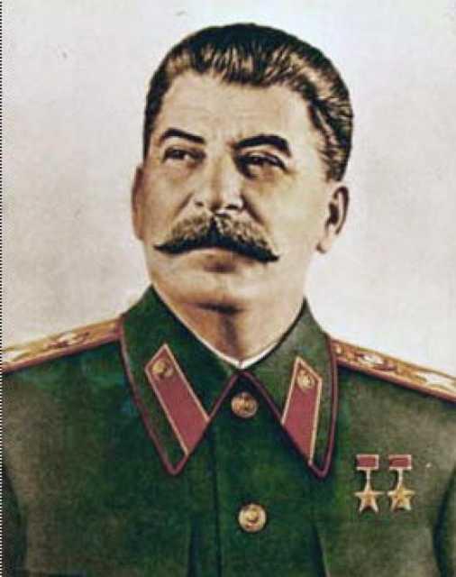Adolf Hitler mi Josef Stalin mi?