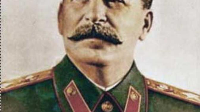 Adolf Hitler mi Josef Stalin mi?