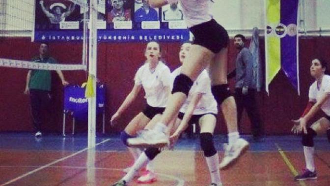 Voleybol oynayanlar var mı aramızda?