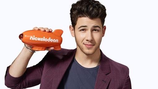 Sizce Nick Jonas tatlı mı?