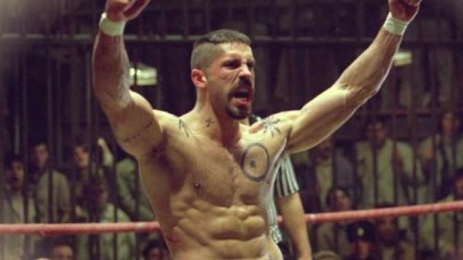 Yuri Boyka çok çekici değil mi?