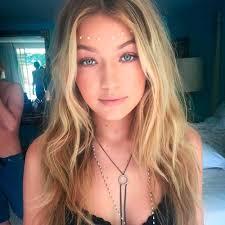 dünyanın en güzel kadını Gigi Hadid değil mi?
