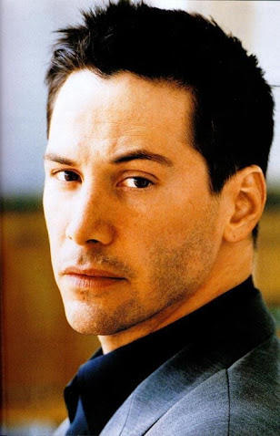 Sizce de christian bale ile keanu reeves birbirine benzemiyor mu?