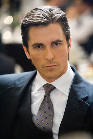 Sizce de christian bale ile keanu reeves birbirine benzemiyor mu??