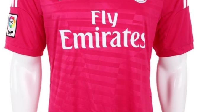 Real Madrid Fusya Renk Forması Erkekler Giyer mi?