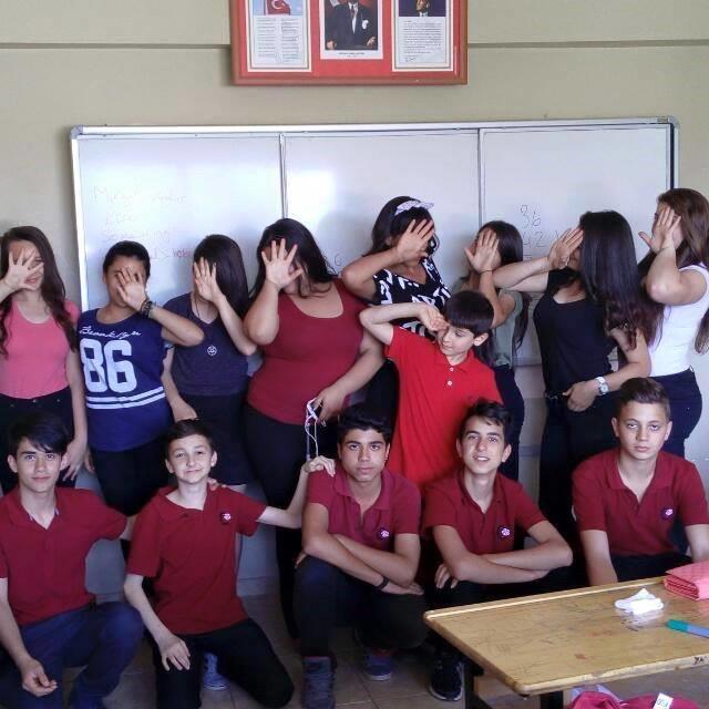 Sizce kız kardeşim cok mu kilolu ?
