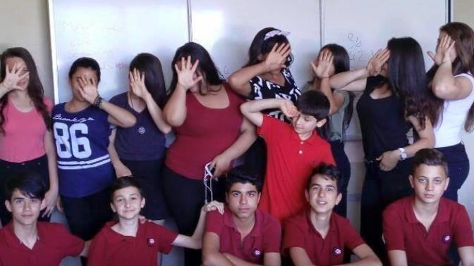 Sizce kız kardeşim cok mu kilolu?