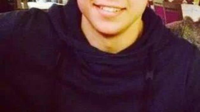 Eskiden tolga sarıtaş ile dalga geçerdim adam şimdi taş olmuş haksız mıyım (resimli)?