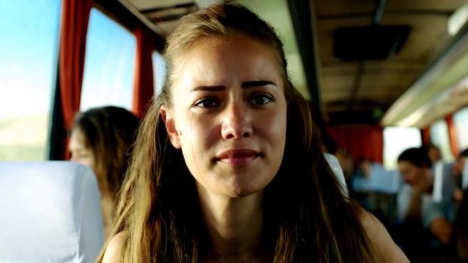 Fahriye Evcen'in burnu güzel mi?