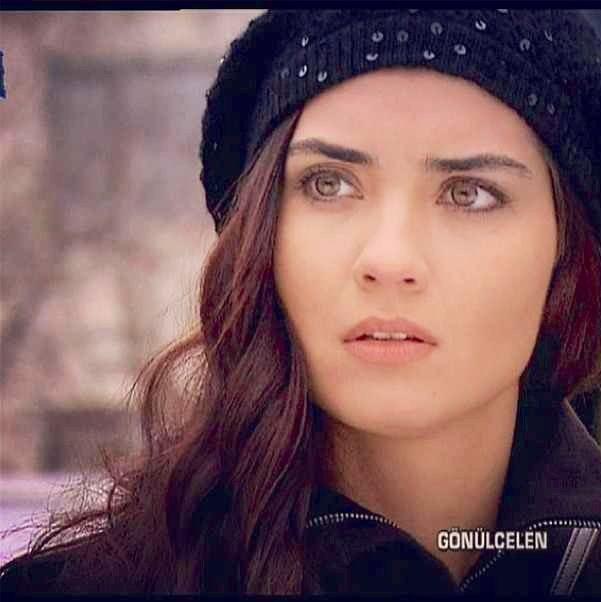 Amine gülşe vs tuba büyüküstün hangisi?