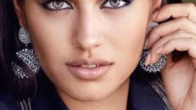 Amine gülşe vs tuba büyüküstün hangisi?
