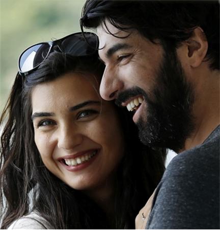 Tuba Büyüküstün ve dişleri? (Resimli) ?