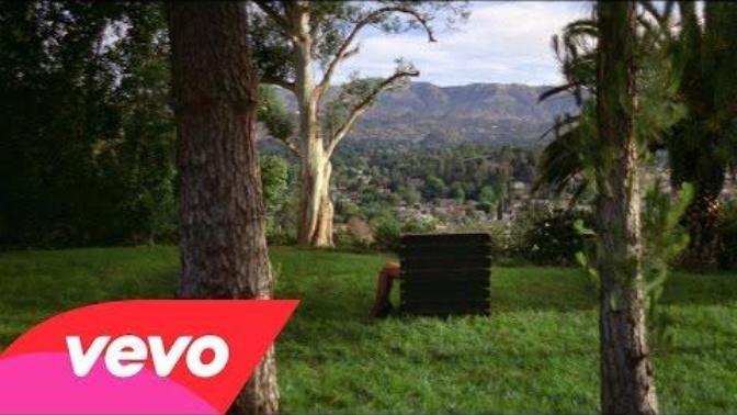 Rihanna'nın Tepki Çeken +18 Video Klibi?