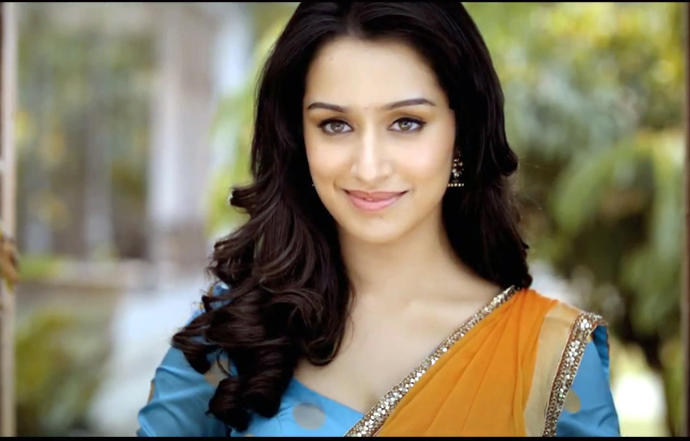 Bu kız en güzel olmayı hakediyormu (shraddha kapoor)?
