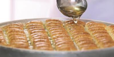 Baklavanın şerbeti soğuk mu olur sıcak mı?