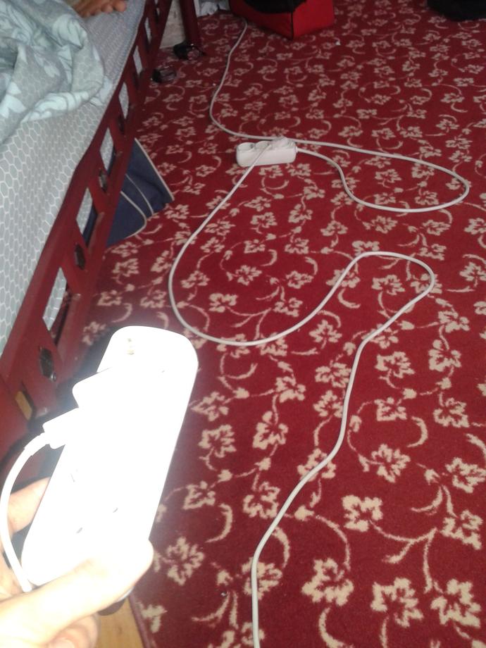 Telefonunuzu şarj etmek için kaç üçlü kullanıyorsunuz? 