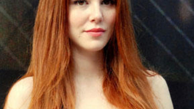 Elçin Sangu mu Fahriye Evcen mi?