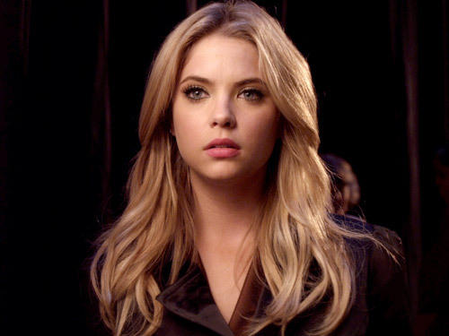 eda ece ve ashley benson çokmu benziyor yoksa bana mı öyle geliyor ?
