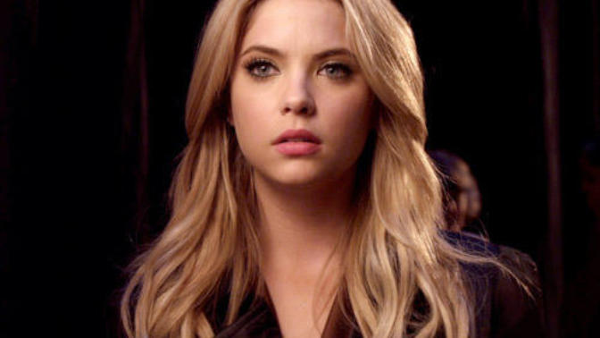 Eda ece ve ashley benson çokmu benziyor yoksa bana mı öyle geliyor?