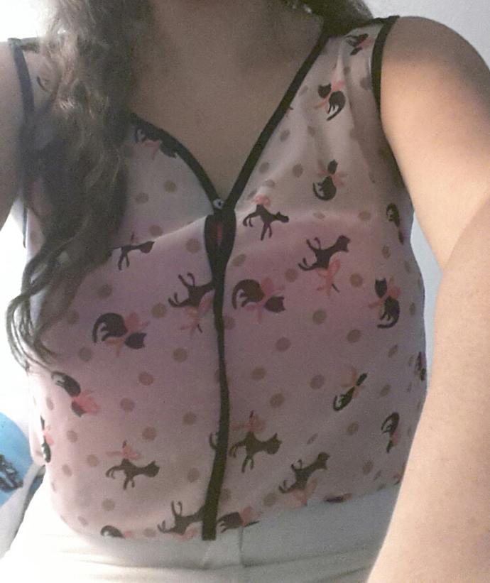 Pembe bustiyer bu kiyafetle kotu mu olmus?