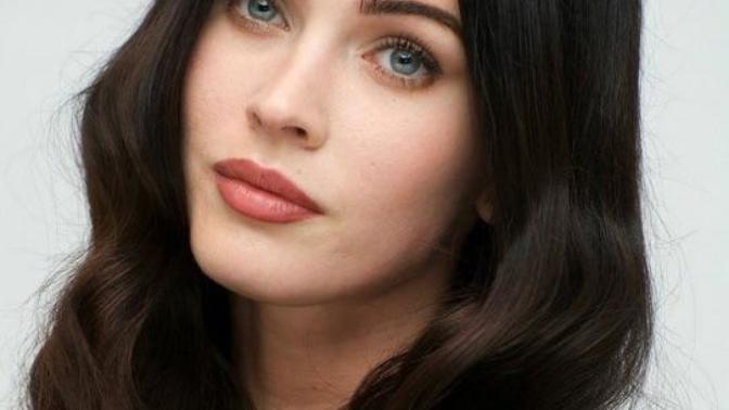 Megan fox mu yoksa claudia lynx mü kank lar :)?