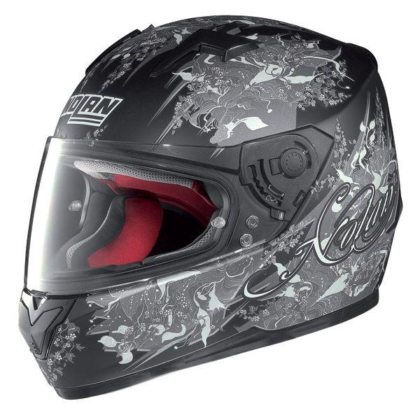 Yeni bir kask düşünüyorum sizce hangisi?