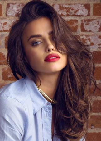 Irina Shayk Sizce Güzel Mi?