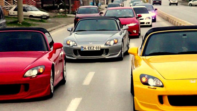 Arkadaşlar honda s2000 vergisi ne kadardır sizce bilenler var mı?