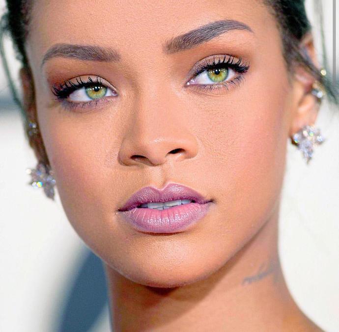 Rihanna hakkinda ne dusunuyorsunuz?