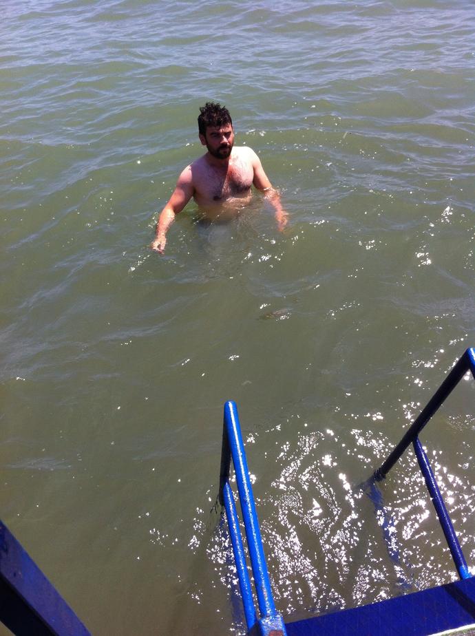 Denize( öğlen ) şimdi mi girmek istersin yoksa akşam üzeri mi ?