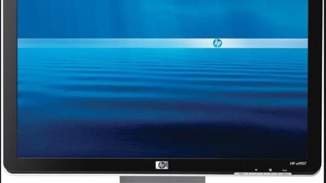 S. a arkadaşlar benim pc nin monitörü durduk yere kapanıyor resimli acill yardım?