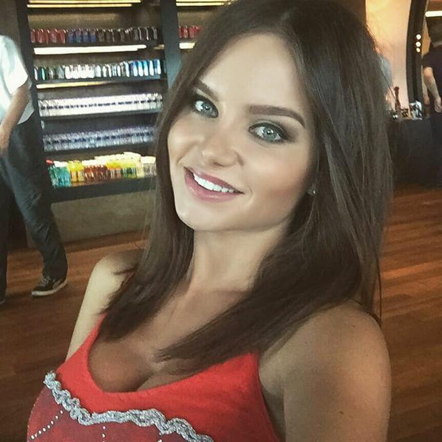 Miss Azerbaycan 2015in Qalibi Sizcede cok guzel degilmi? Resimli?