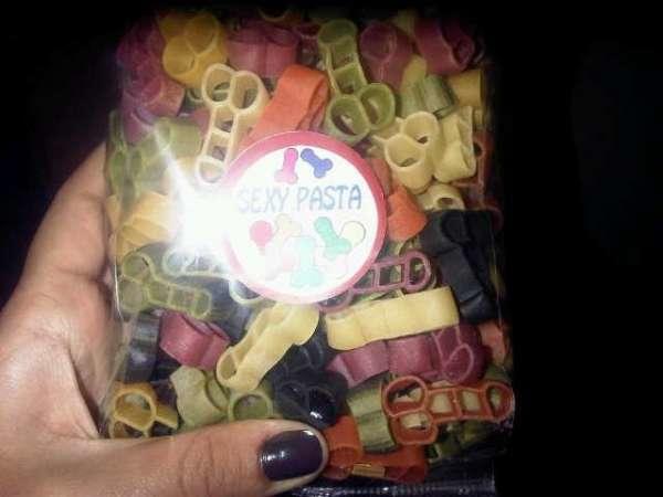 Penis şeklinde makarna yesem  seks  yapmış olur muyum?