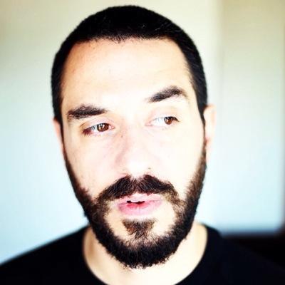 emir benderlioğluyla birbirimize benziyormuyuz arkadaşlar?