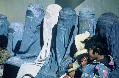 Peçe çarşaf burka gibi kıyafetler hakkında ne düşünüyorsunuz?