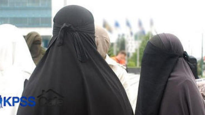Peçe çarşaf burka gibi kıyafetler hakkında ne düşünüyorsunuz?
