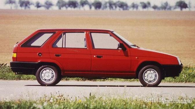 Bu araba (Skoda Forman) Station Wagon mu yoksa Hatchback mi?