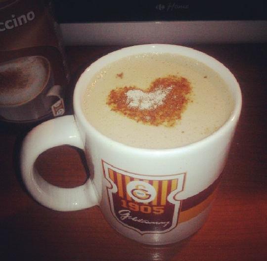 Öncelikle tüm kitapseverlere benden bir kupa cappuccino?