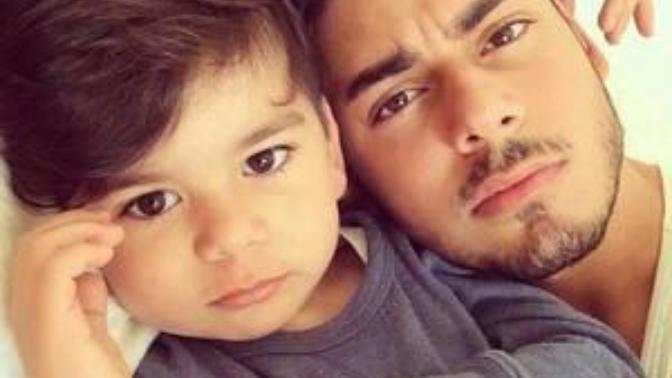 Abbas mourad insansa ben hayvanım o zaman fareyim tırtılım kediyim. Sizin beğendiğiniz tip varmı?