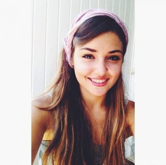 Hande ercel nasıl sızce? guzel mı çok?
