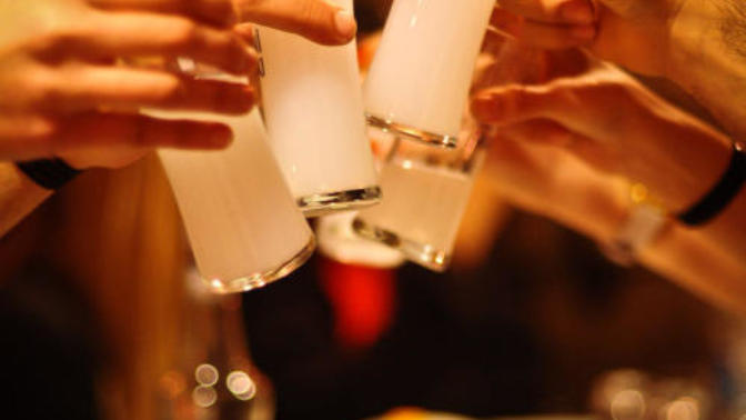 Rakı masasına neden çilingir sofrası denir?
