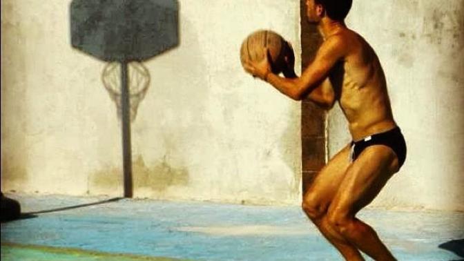 Havuzlarda ve plajda slip mayo zorunlu olmalıdır?