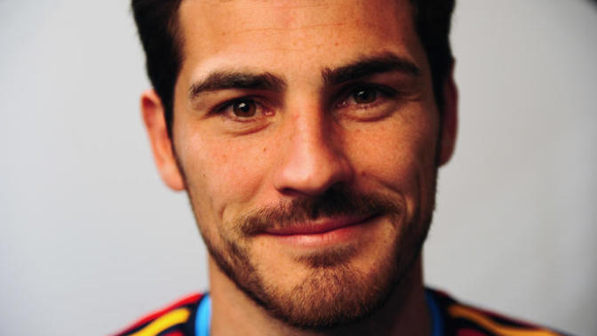 İker Casillas yakışıklı mı sizce?