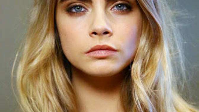 Cara Delevingne'yi Beğeniyor Musunuz?