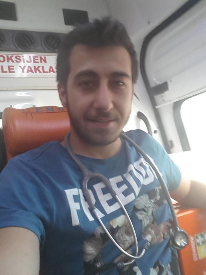 Hangi kıza açılmaya kalksam yok cekio cok mu tipsizim yaşım 23 yanlızlıktan bunalıma girdim?